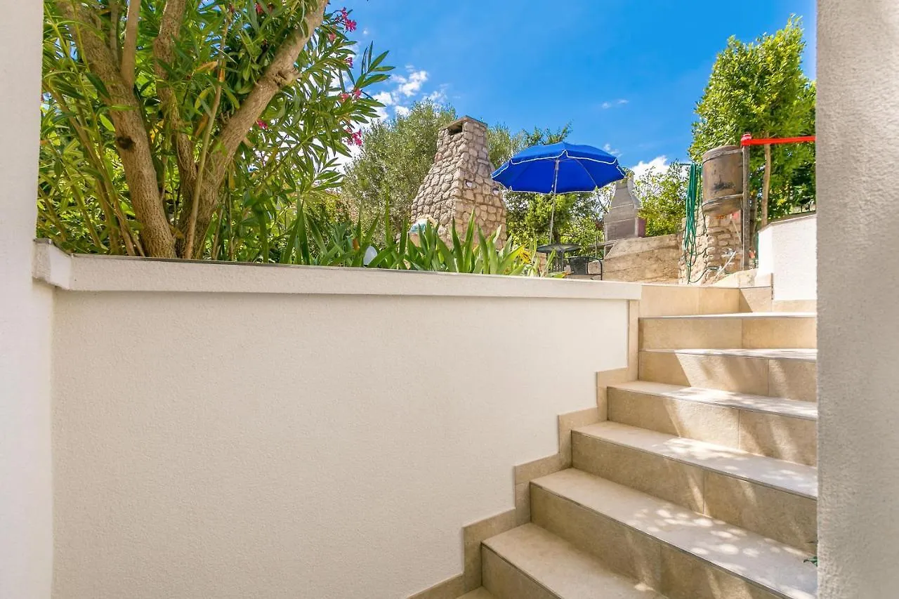 Apartman Hana Omisalj